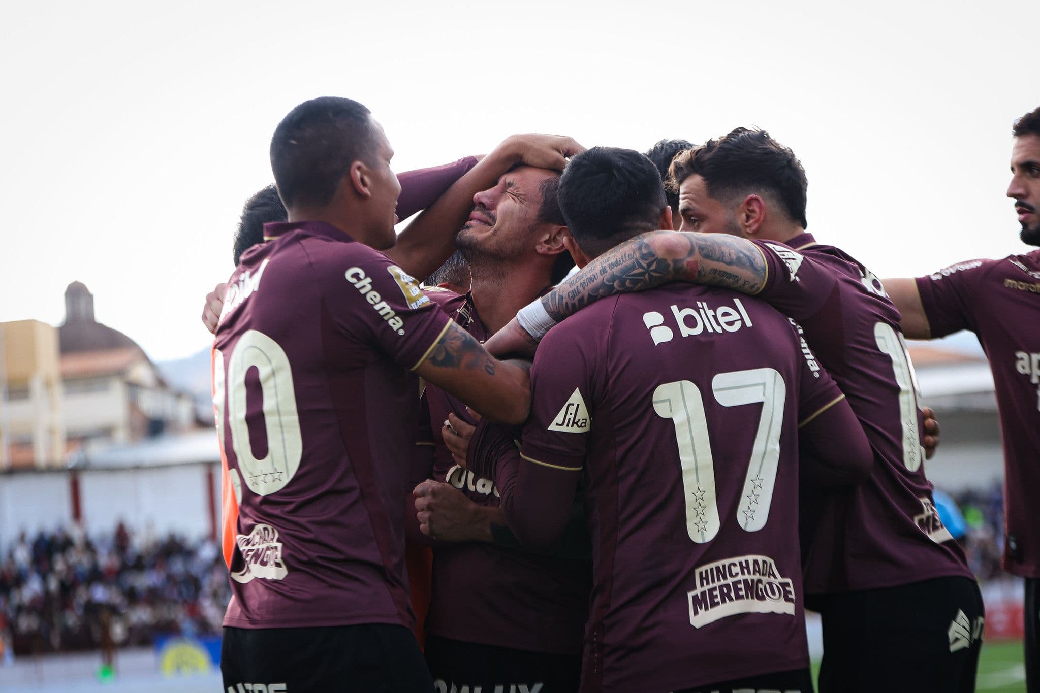Con garra, empuje y golazos, Universitario venció 3-2 a FC Cajamarca como visitante