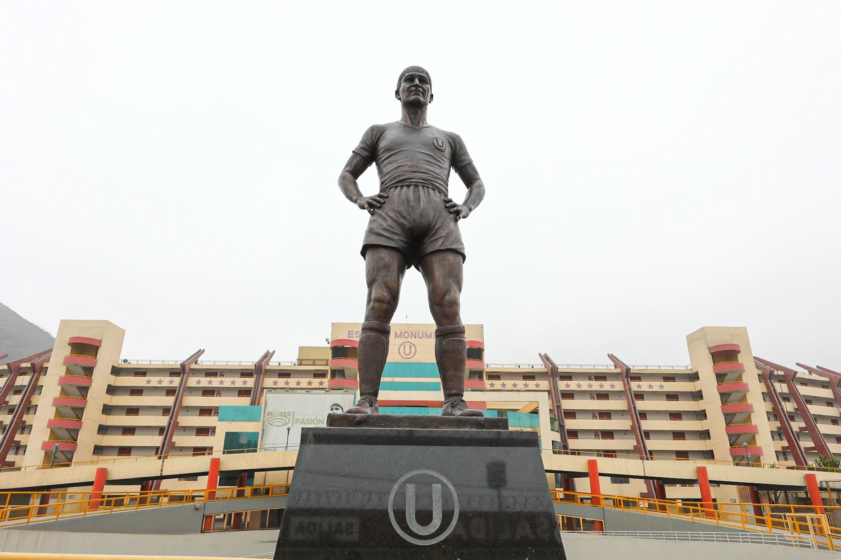 La estatua de Lolo