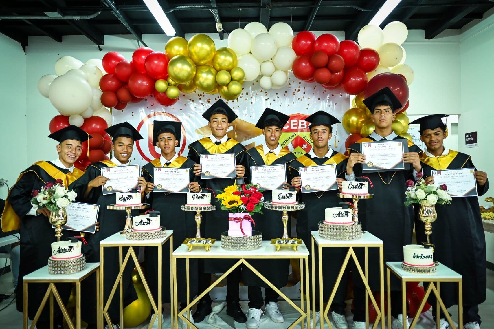 Universitario celebra la graduación de su segunda promoción de estudiantes CEBA en la Casa Hogar