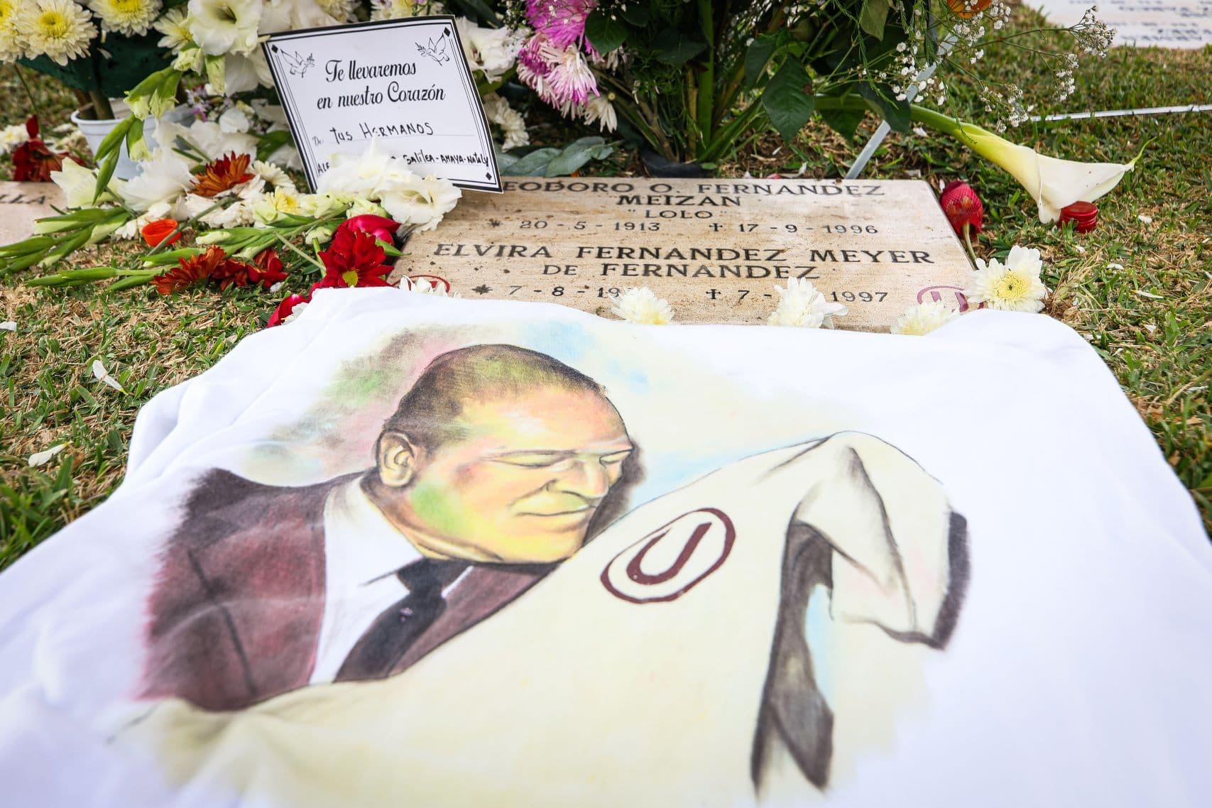 Universitario celebró romería por los 111 años del máximo ídolo Teodoro ‘Lolo’ Fernández