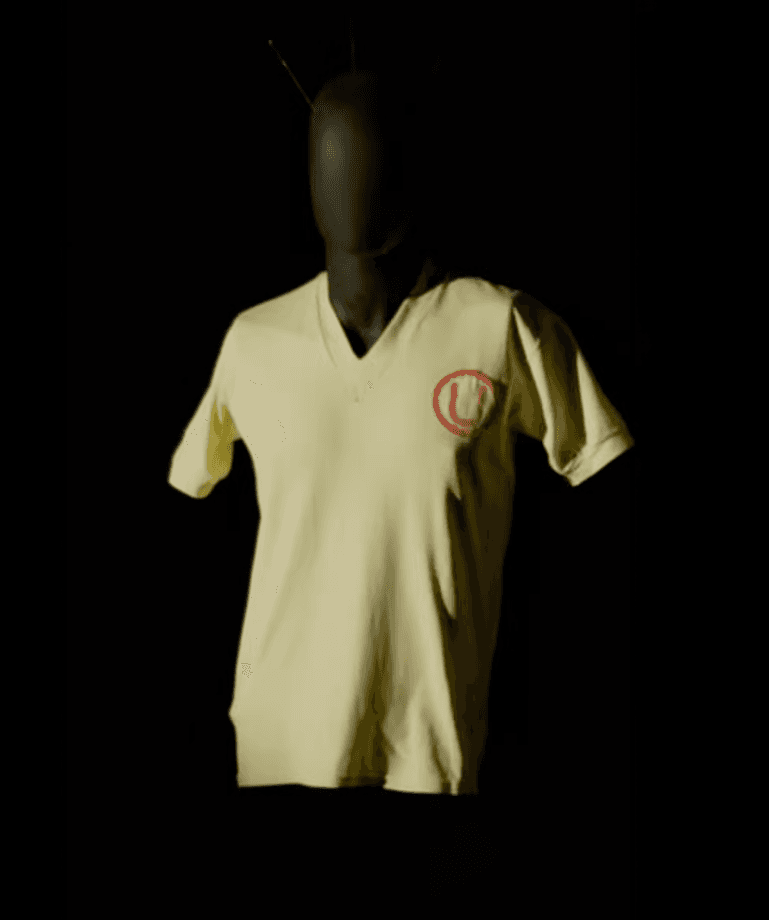 La camiseta crema