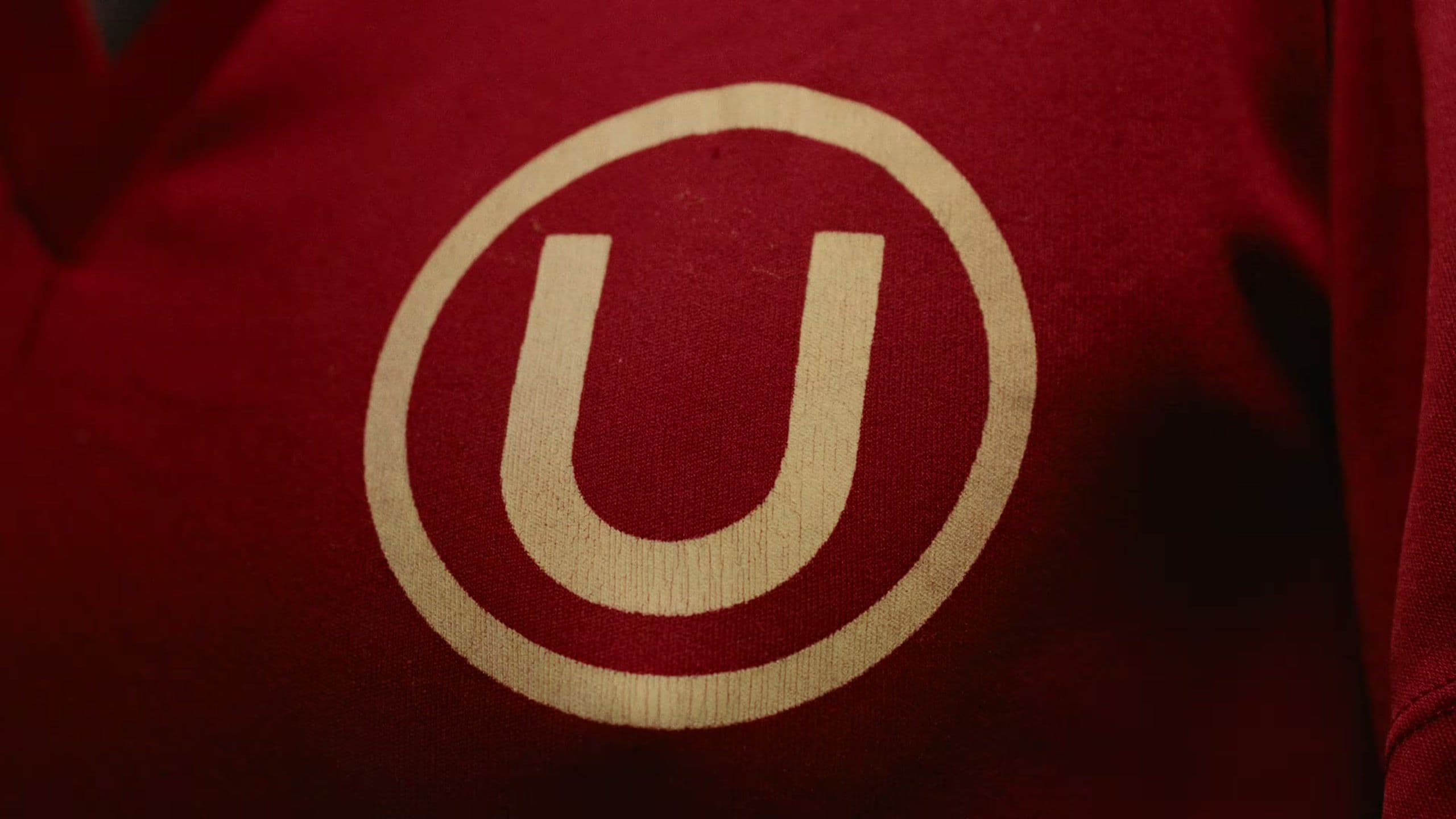 Escudo del Club Universitario de Deportes
