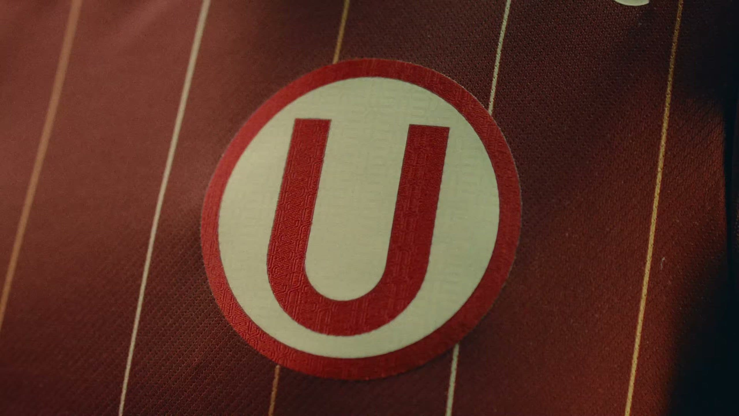 Escudo del Club Universitario de Deportes