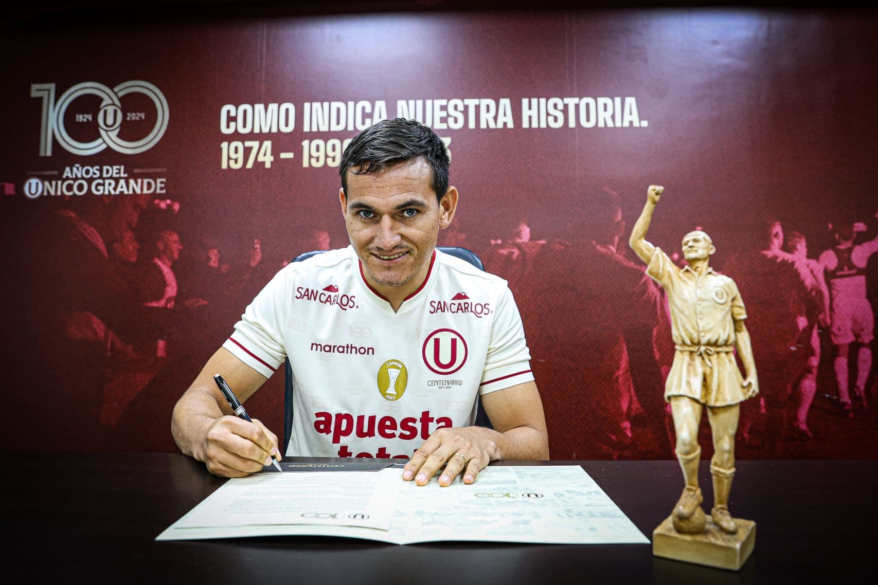 Universitario de Deportes da la bienvenida a Jairo Vélez como nuevo refuerzo para la temporada 2025