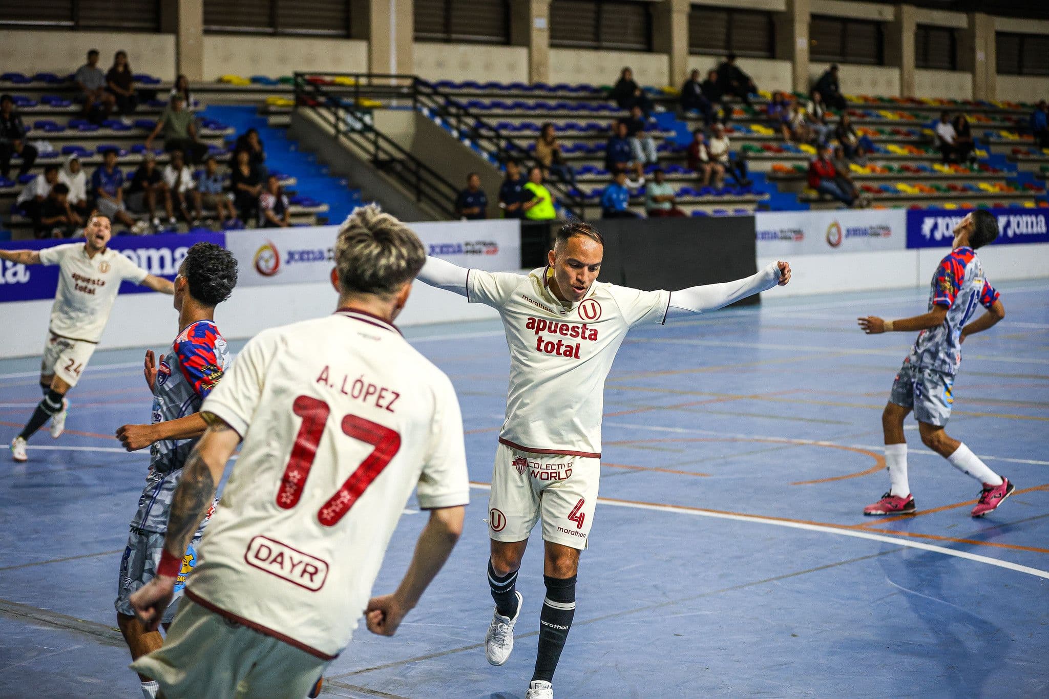 © Club Universitario de Deportes