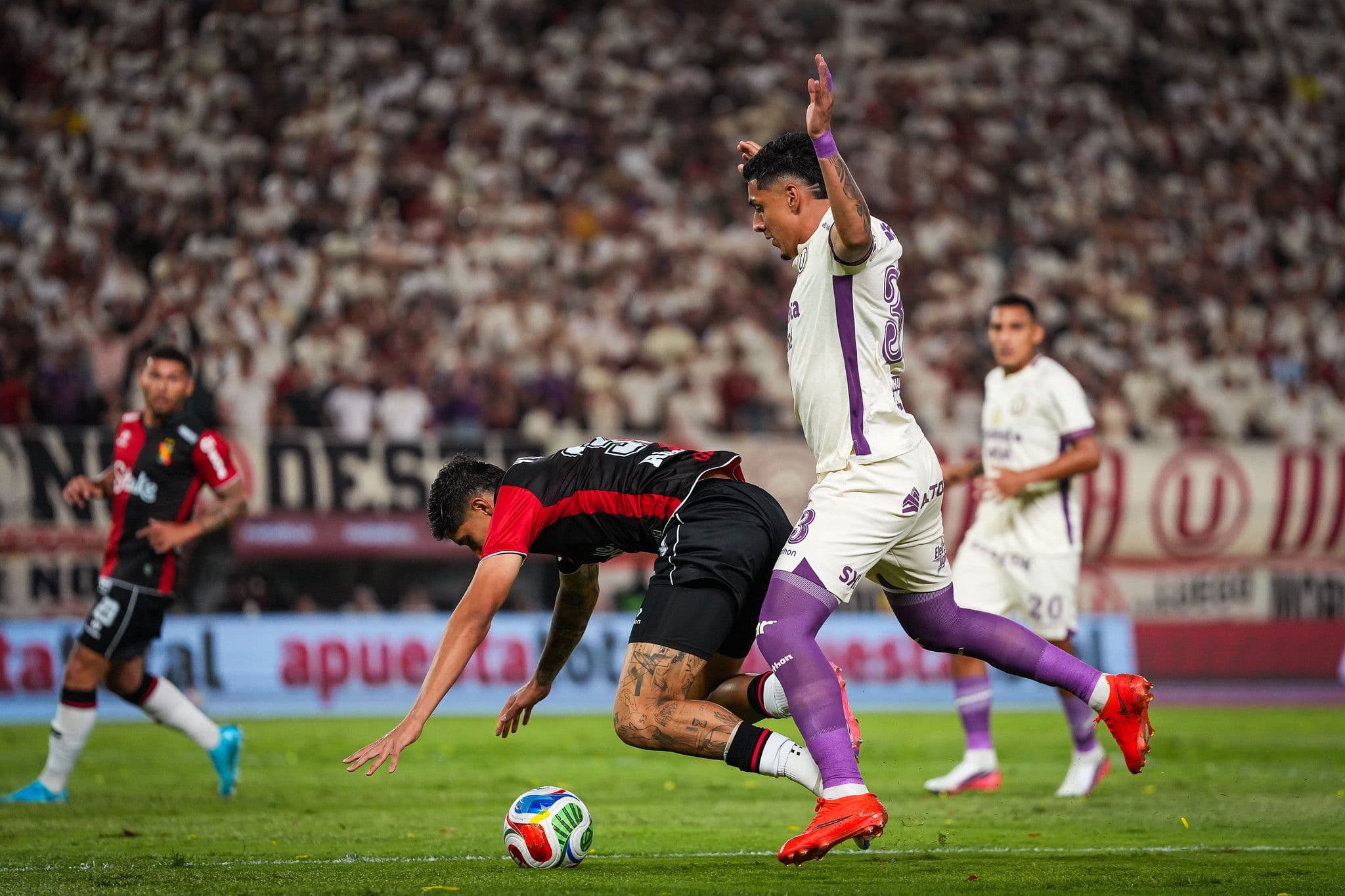 © Club Universitario de Deportes