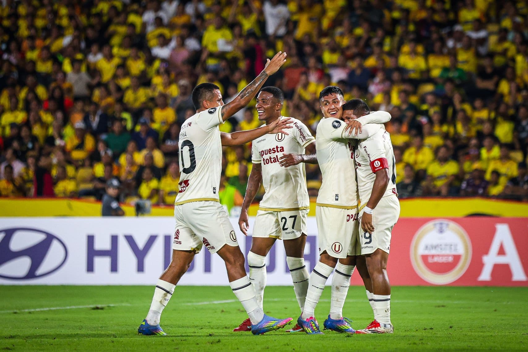 Batacazo en Guayaquil: Universitario venció 1-0 a Barcelona por la Copa Libertadores