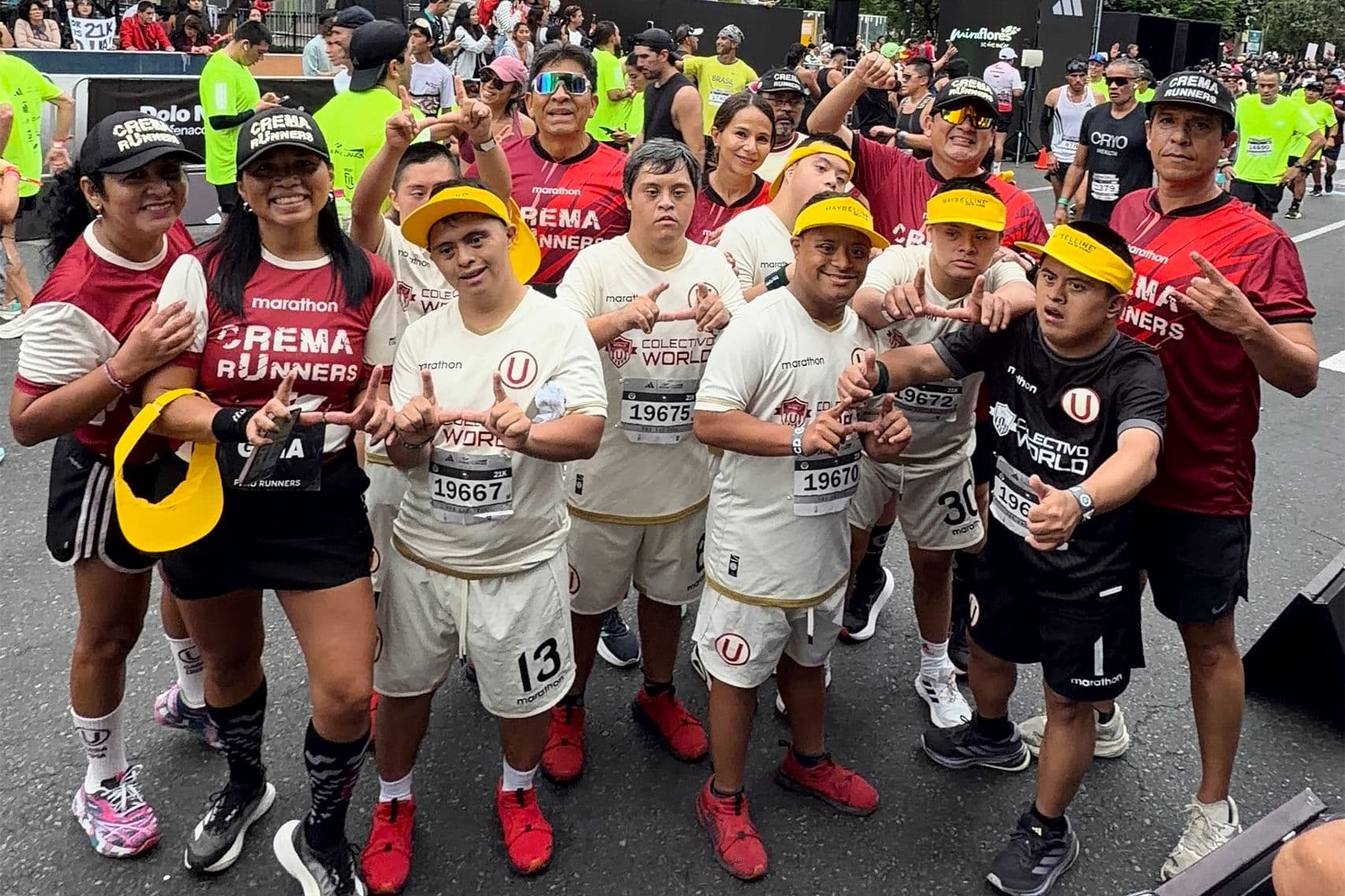 El Futsal Down crema dijo presente en la Maratón Lima 42K 2026
