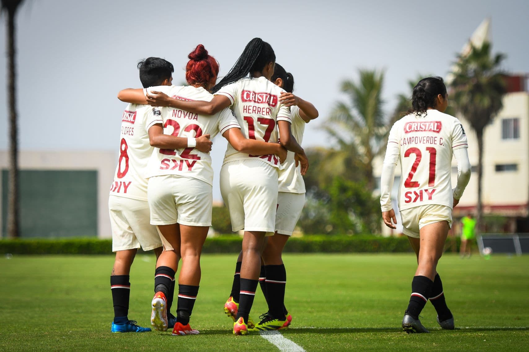 Invictas: Universitario venció por 4-1 a la UCV