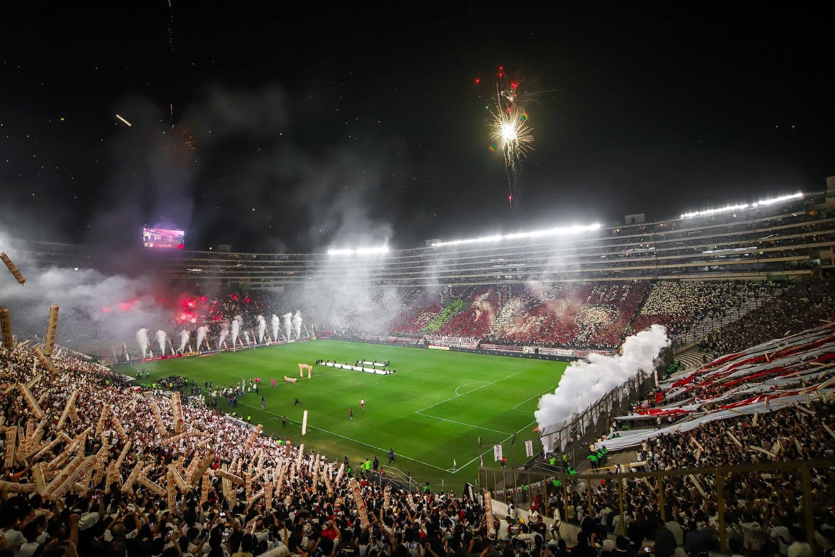 El Estadio Monumental U Marathon cumple 24 años de su inauguración