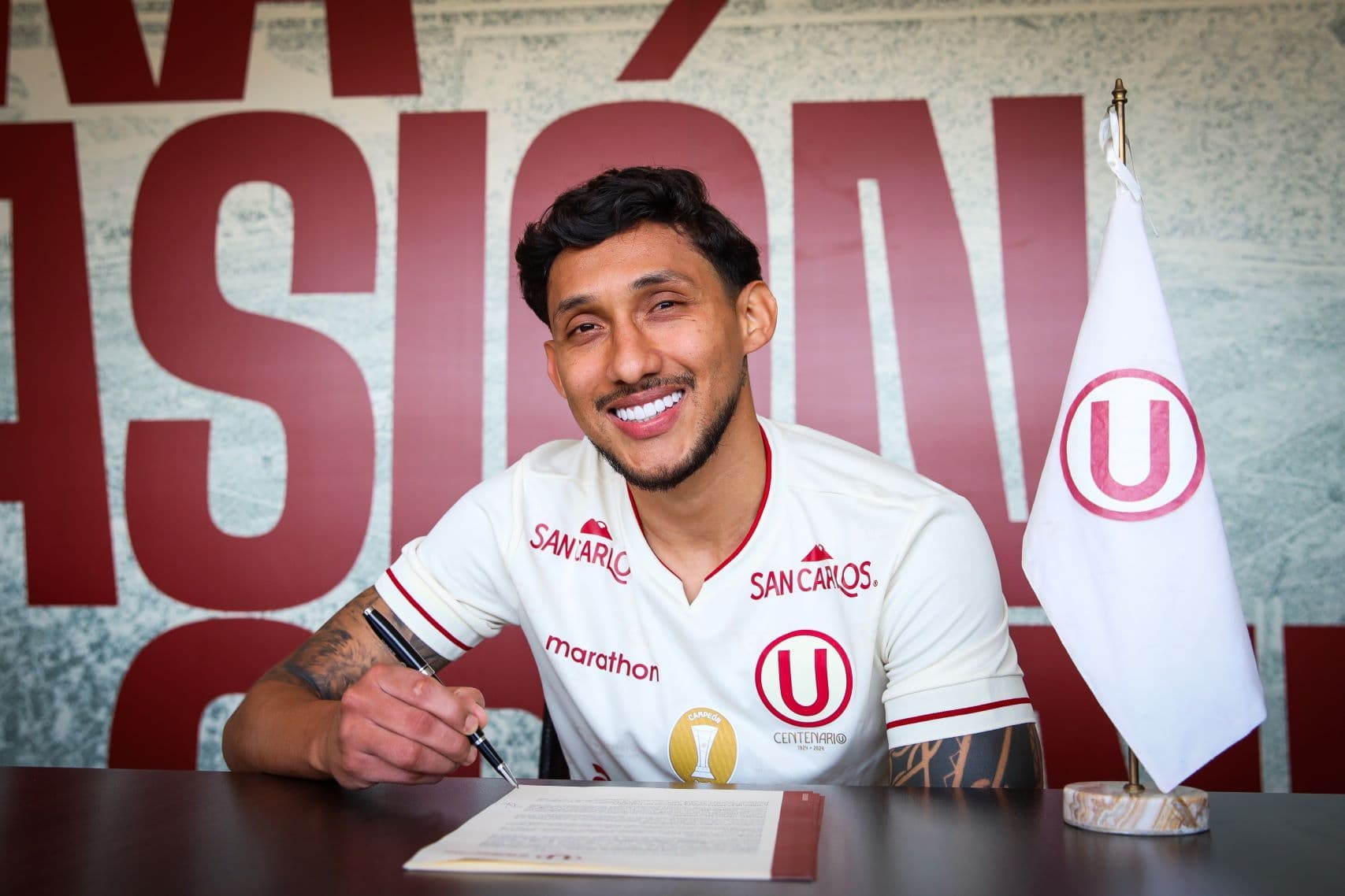 Vuelve al lugar donde fue feliz: Christofer Gonzales es nuevo jugador de Universitario