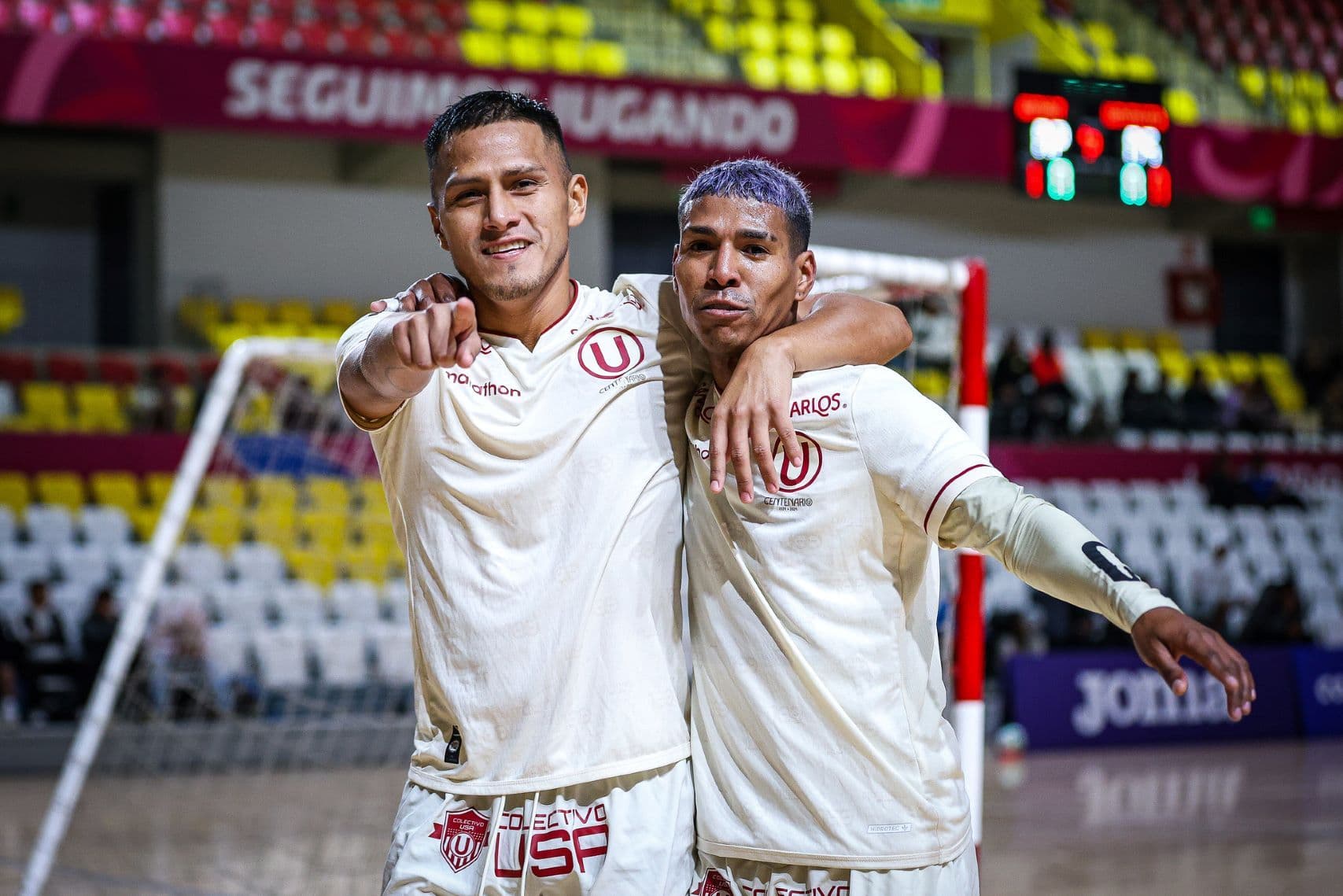 Universitario suma su cuarta victoria seguida al vencer 6-2 a Adebami