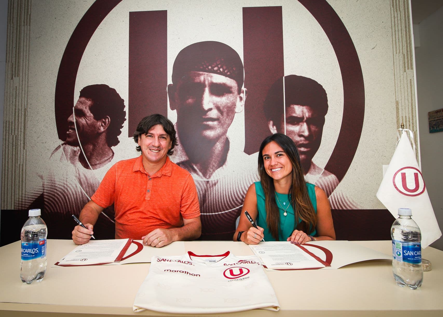 Agua San Carlos se convierte en el hidratador oficial de Universitario de Deportes en su Centenario