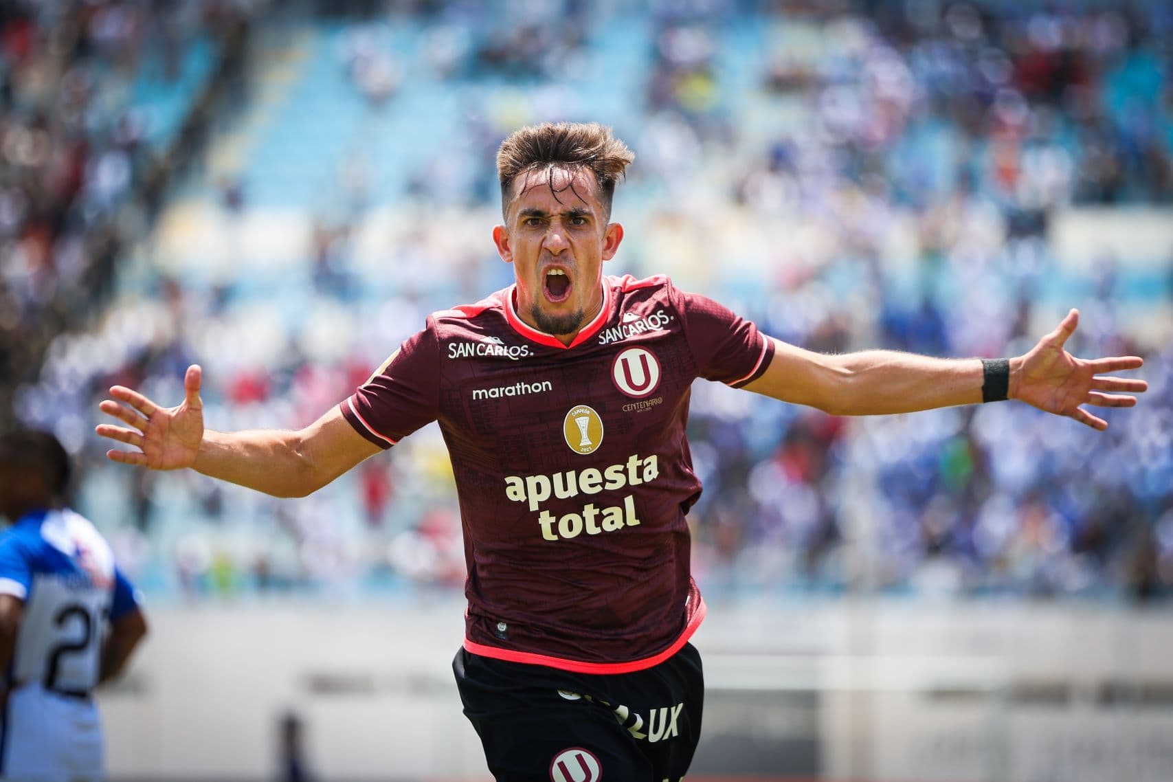 Universitario goleó 3-0 a Alianza Atlético en el infierno de Sullana
