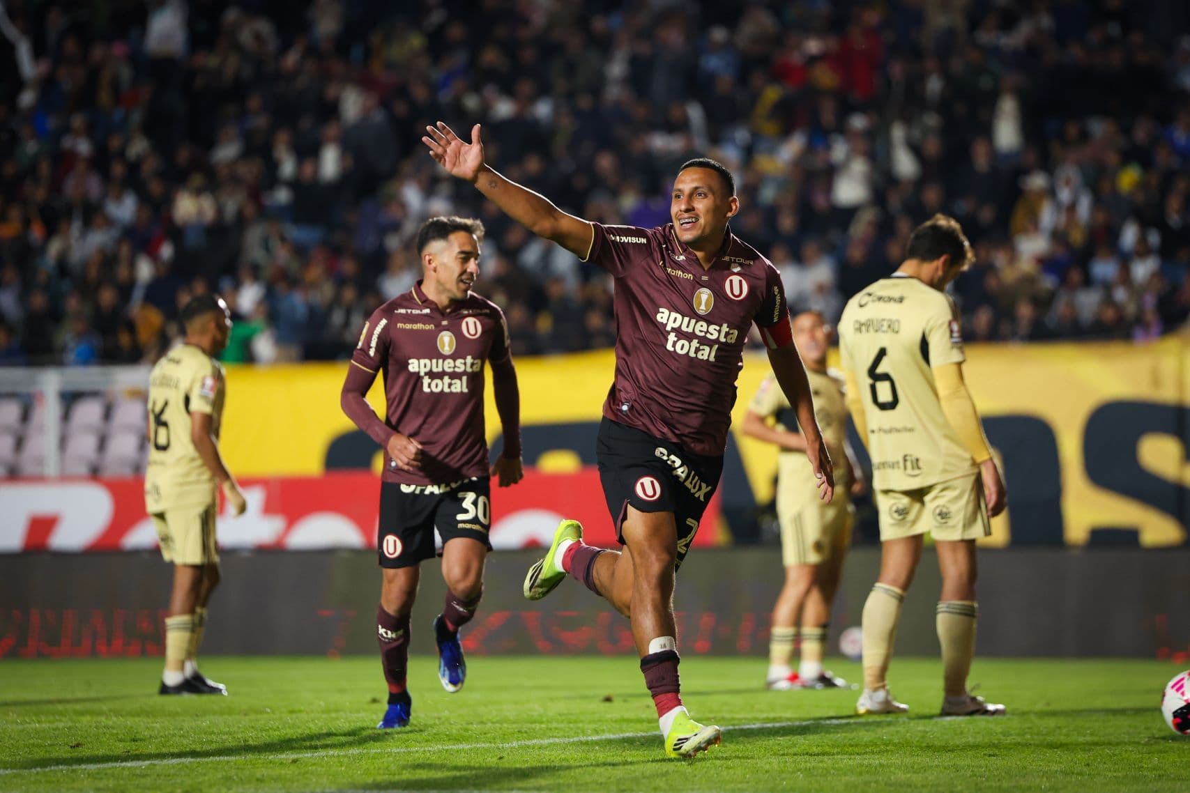 Universitario empató 1-1 con Cusco FC
