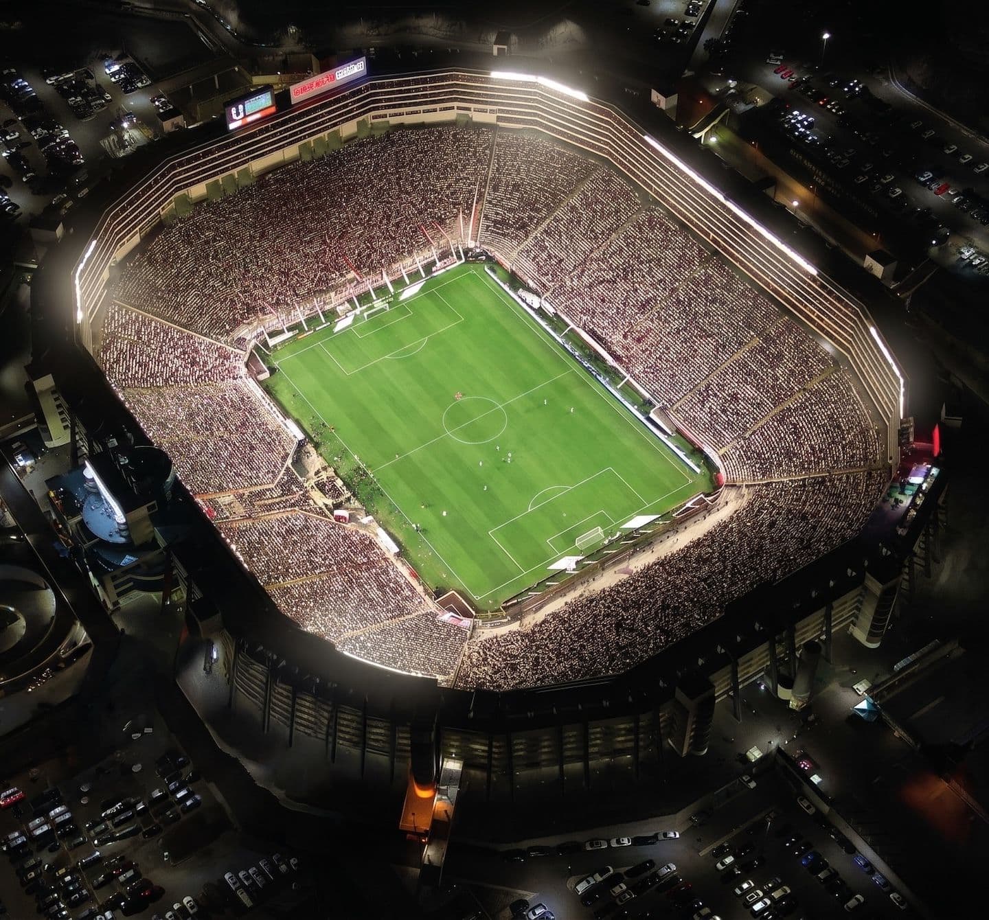 Estadio Monumental «U» Marathon