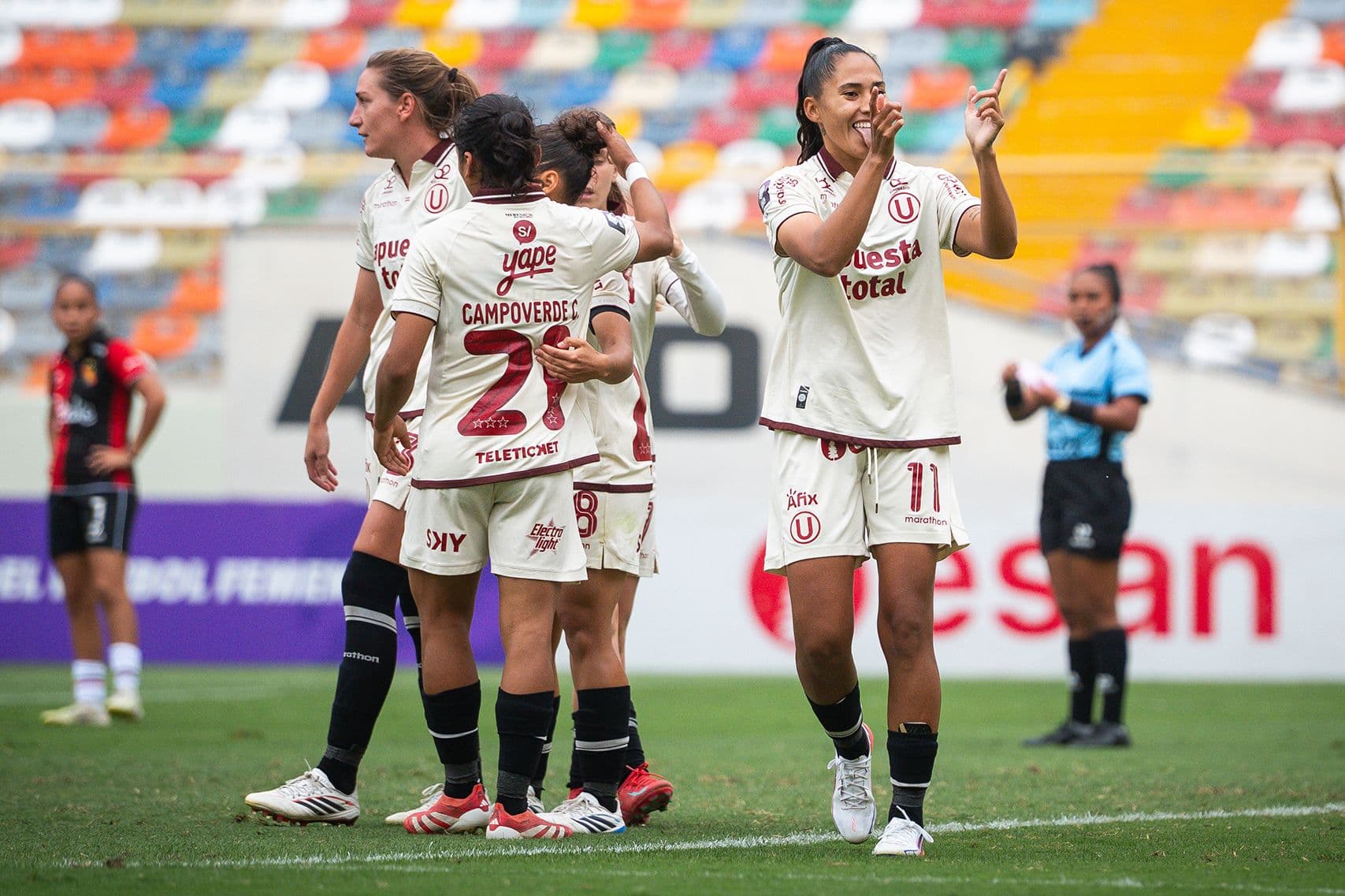Las Leonas siguen firmes: Universitario venció 2-0 a FBC Melgar