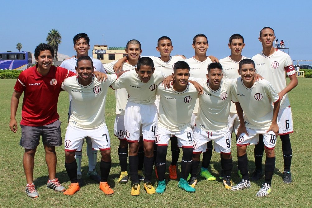 La Sub 15 de Universitario le ganó 3 - 0 a Sport Huancayo por la Copa Centenario