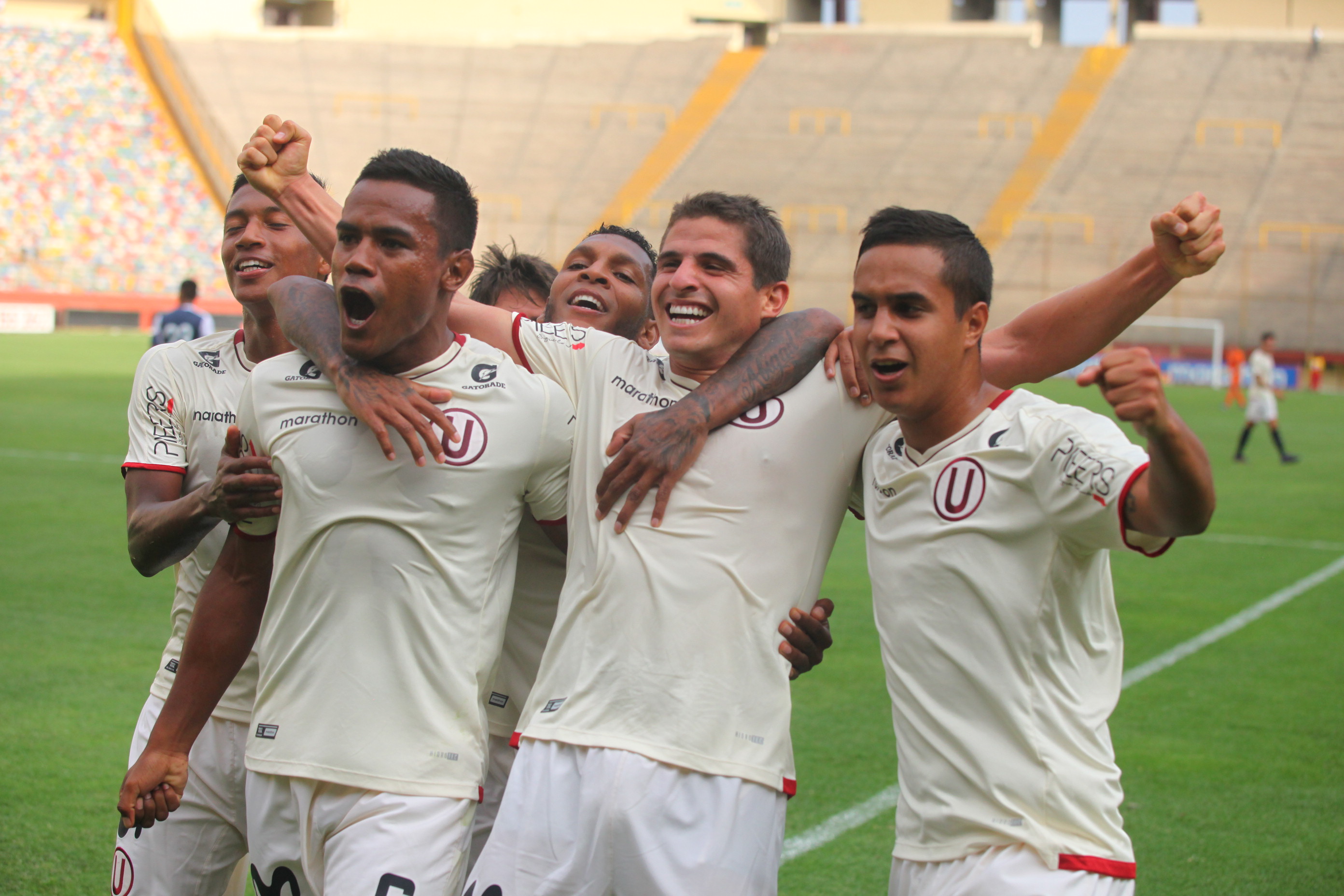 Universitario 2 - 2 San Martín [Crónica]
