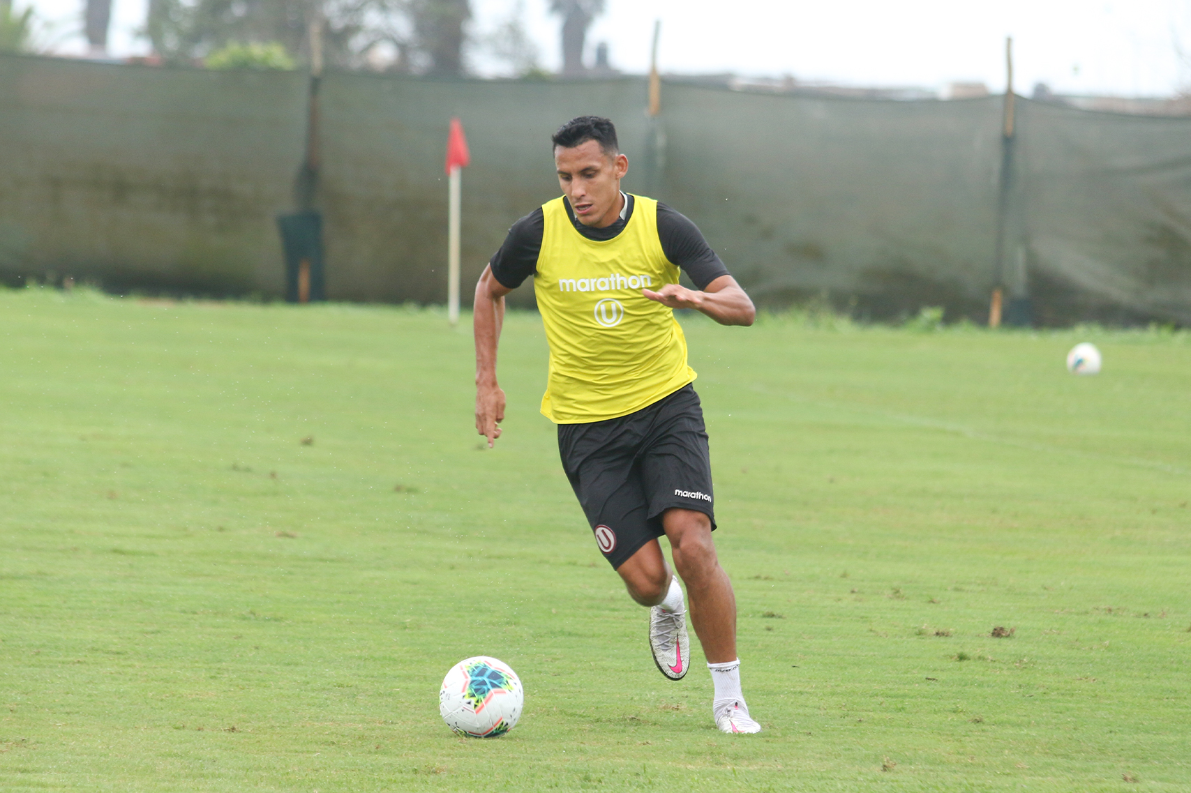 El primer equipo continúa con sus entrenamientos de cara al partido ante Alianza Atlético