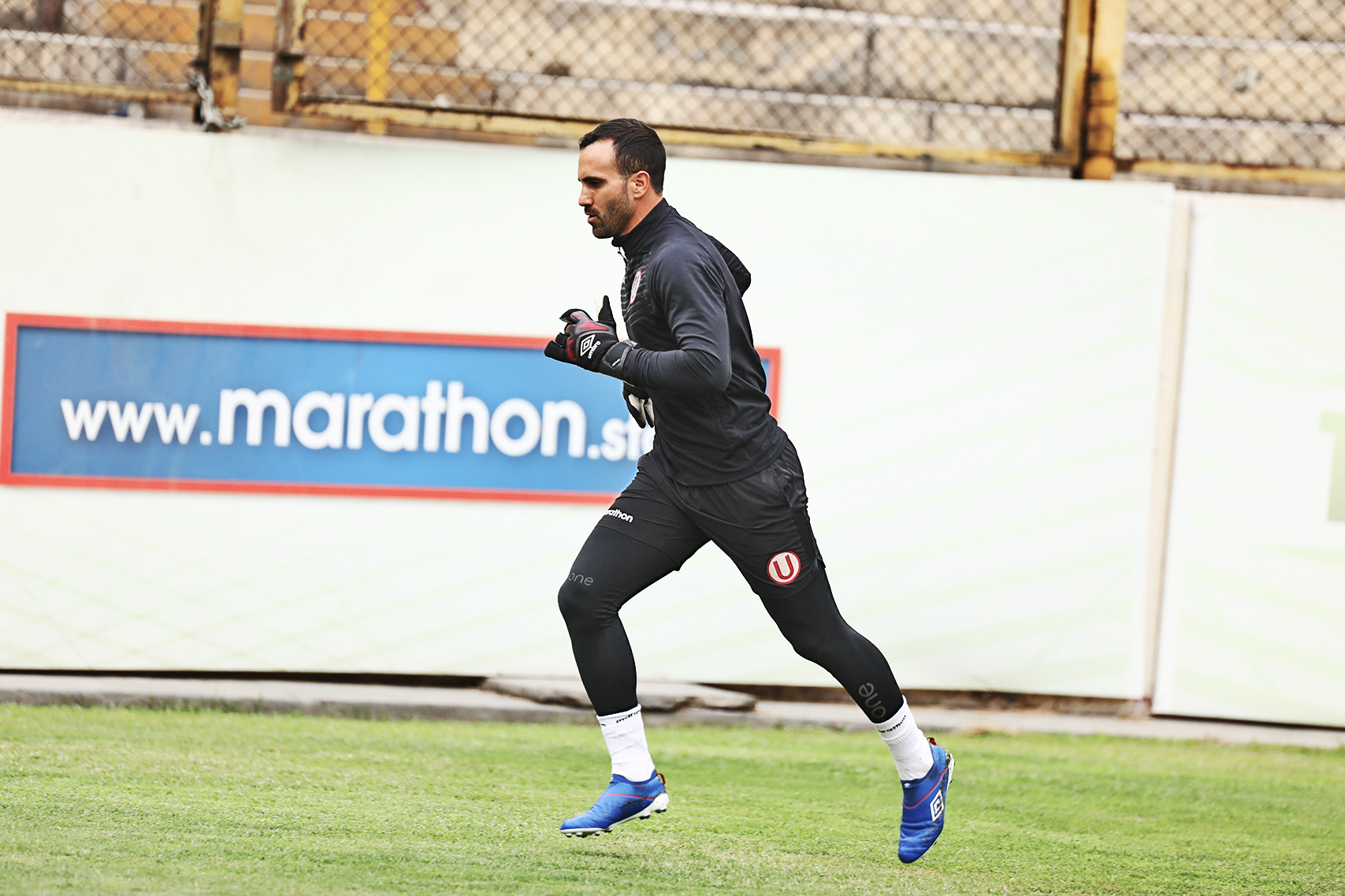 Universitario continúa entrenando de cara a la primera final del campeonato